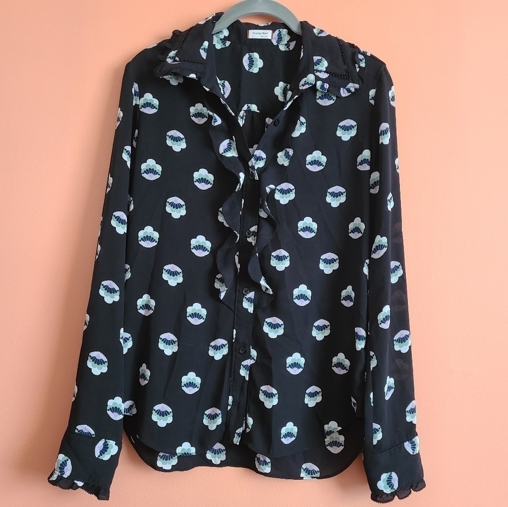 Aritzia Sunday Best Scarlett Shirt Black Floral S